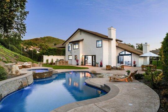 Modern Minimalist Landscaping